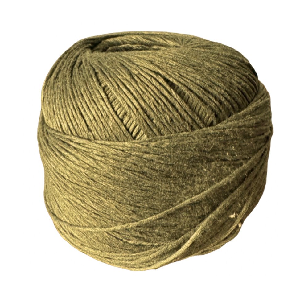 Ovillo de hilo de bambú L Casasol en color kaki intenso