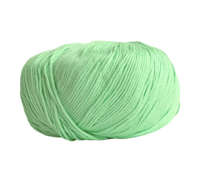 Ovillo de algodón Cupcake Casasol en color 002 Menta, verde suave