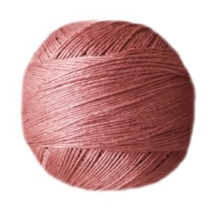 Ovillo de hilo de bambú M Casasol en color rosa crema
