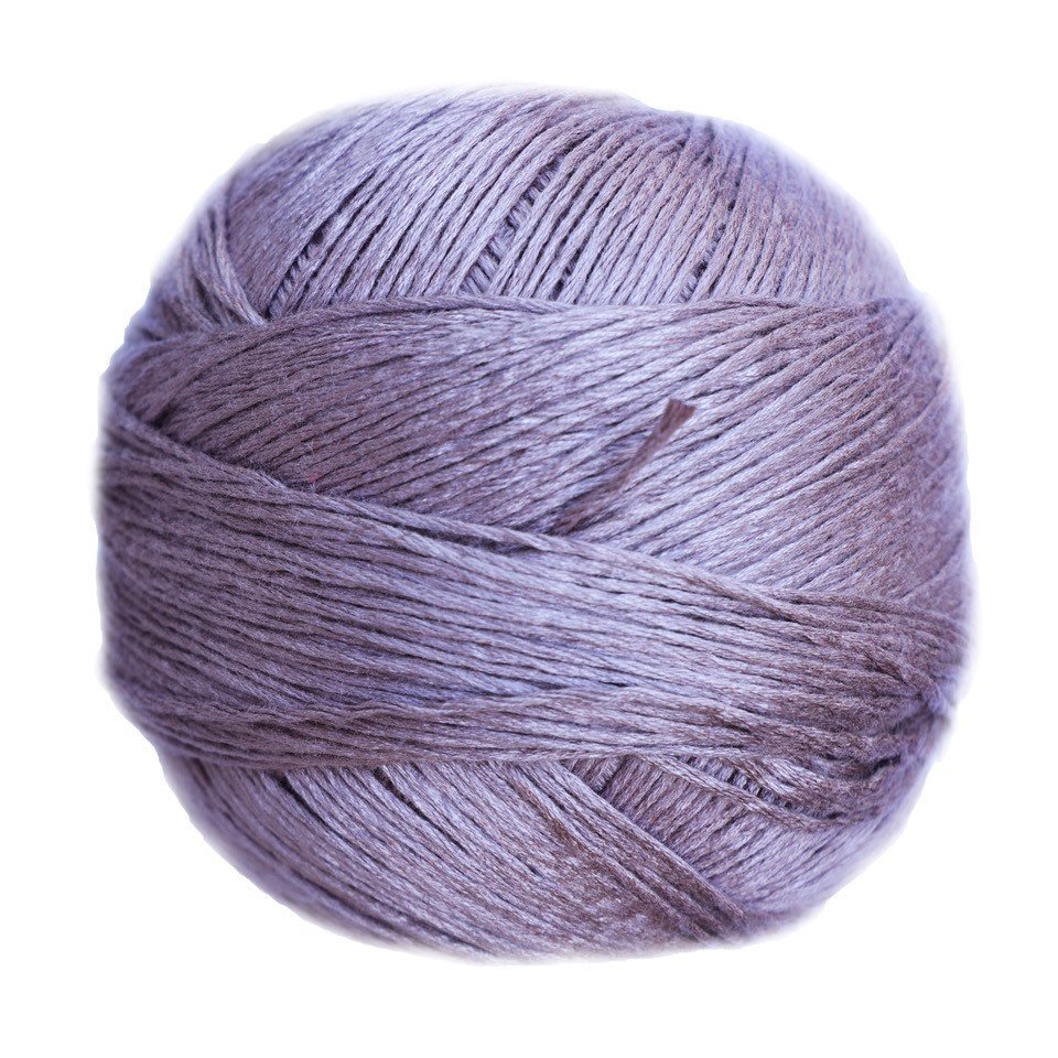 Ball of Casasol bamboo M yarn in pastel lilac